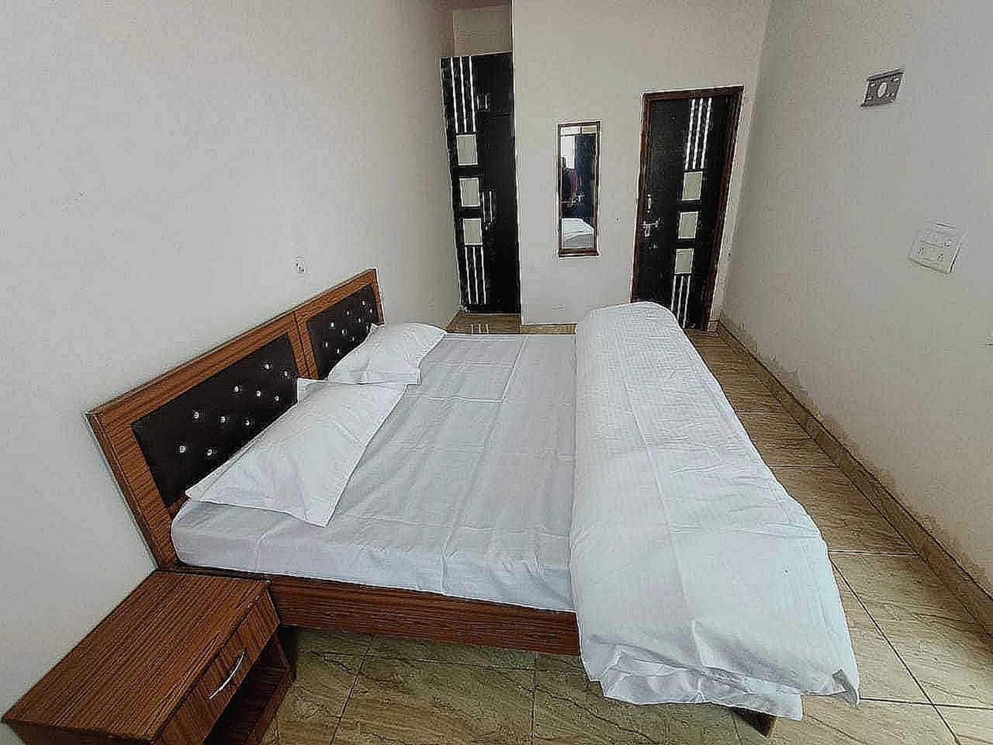 Pop New Hotel Hometown Dadri Kültér fotó